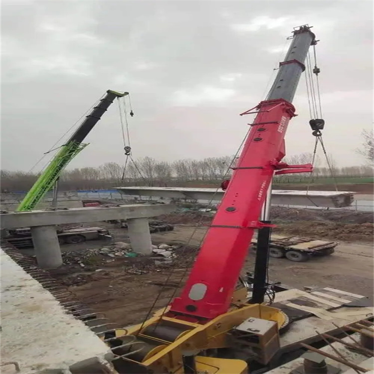 虎门镇钢构件起吊,吊点采用几点绑扎