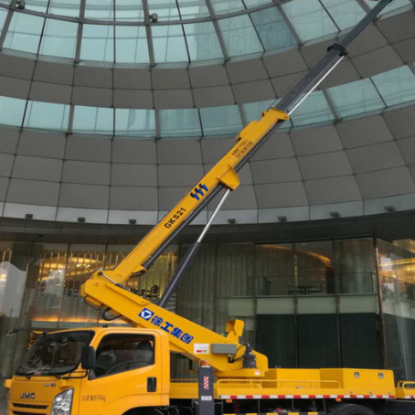 虎门镇附近高空作业车租赁｜安全设备租赁｜高空安装|工程定制化方案｜亿立达设备租赁